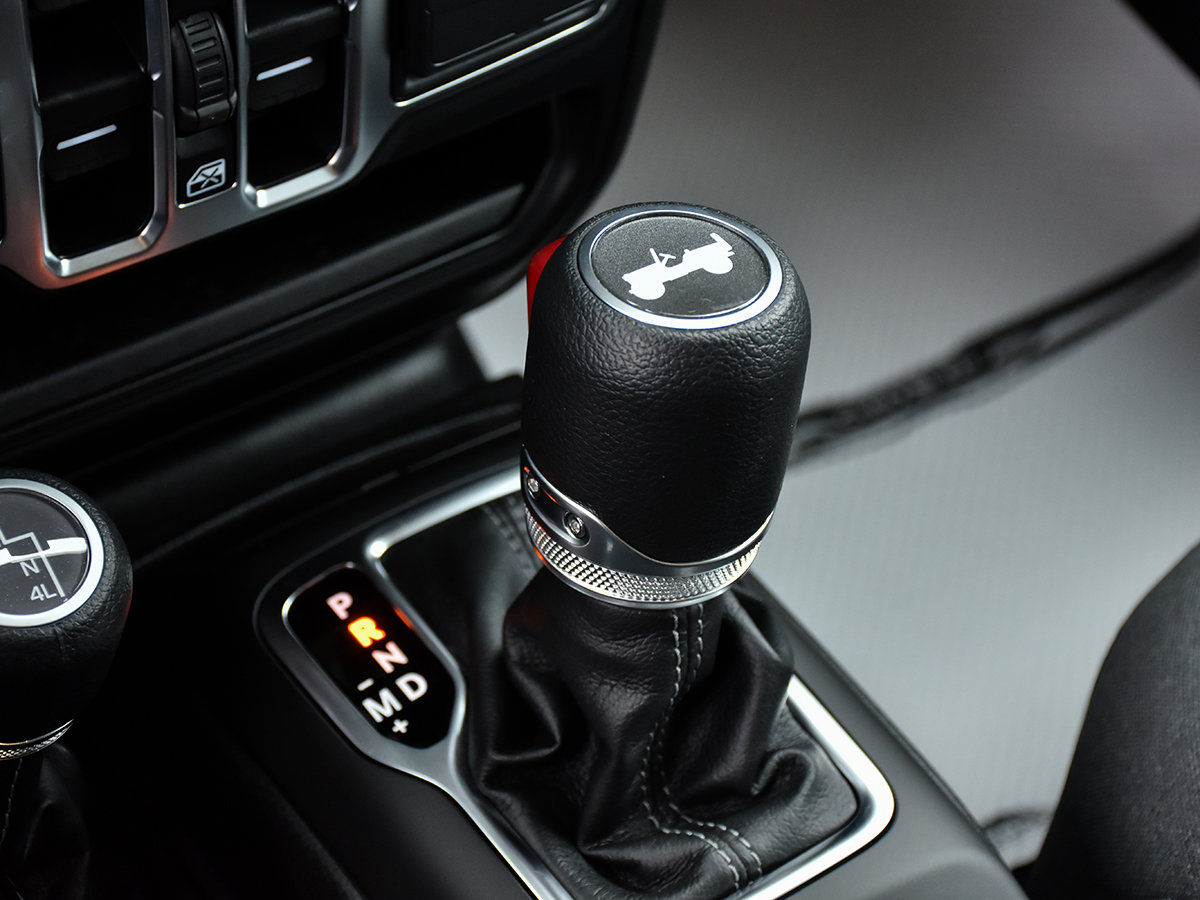 2026 Jeep Wrangler 4-Door SAHARA-18