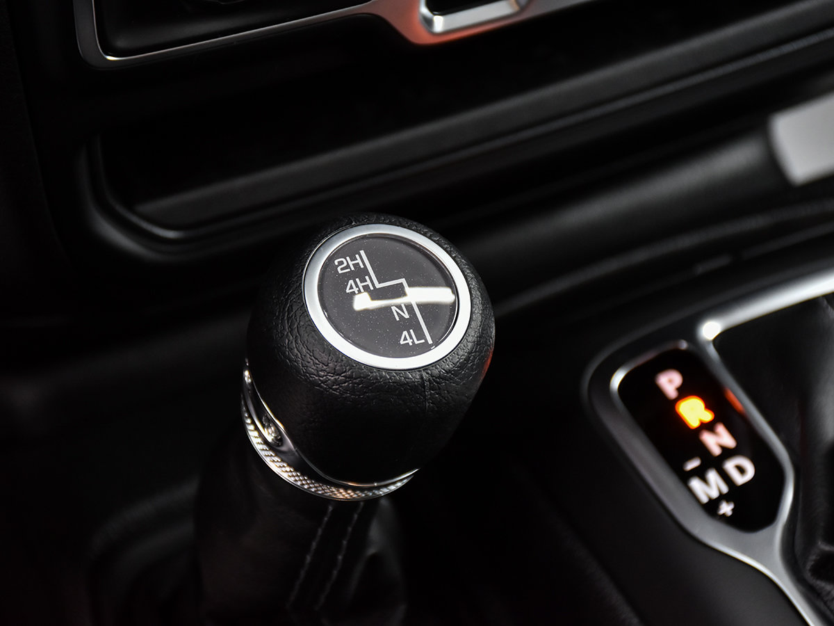 2026 Jeep Wrangler 4-Door SAHARA-19