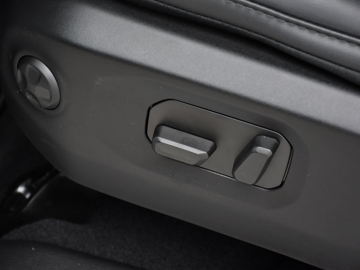 2026 Jeep Wrangler 4-Door RUBICON-9