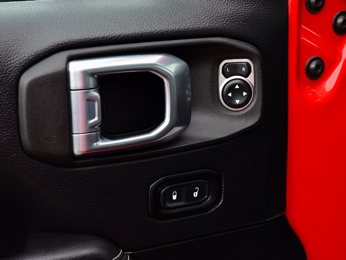 2021 Jeep WRANGLER UNLIMITED SAHARA-8