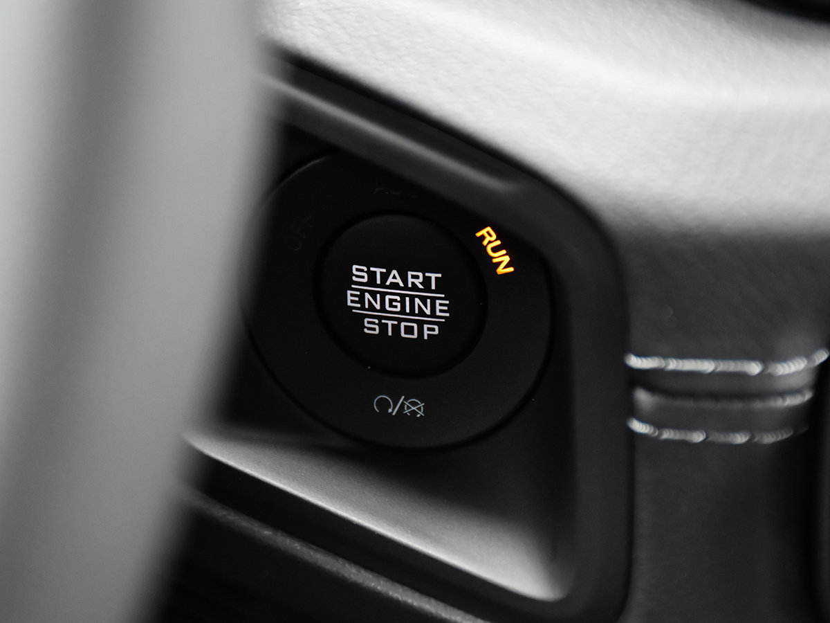 2025 Jeep Wrangler 4-Door RUBICON-21