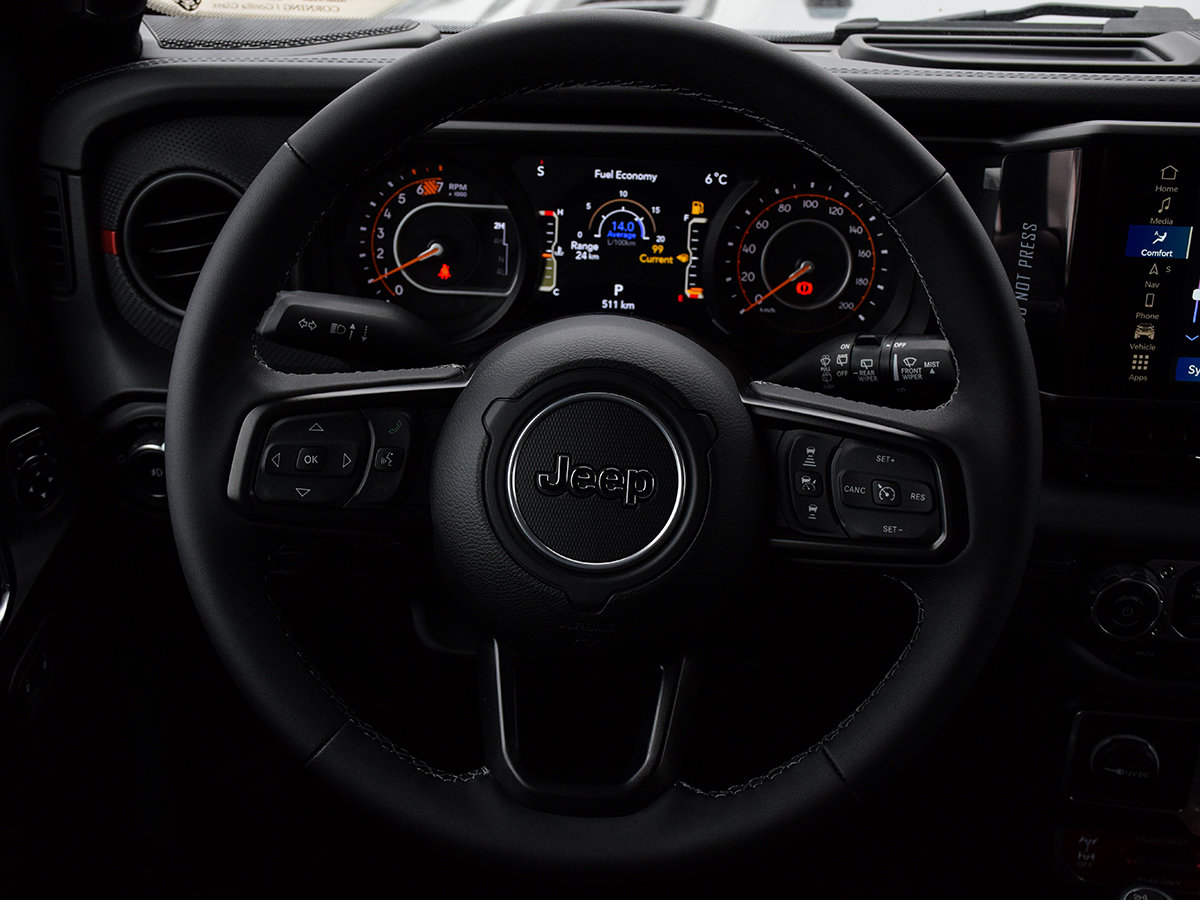 2025 Jeep WRANGLER RUBICON-14