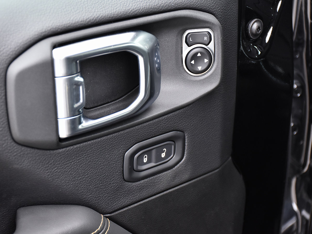 2025 Jeep WRANGLER SPORT S-10