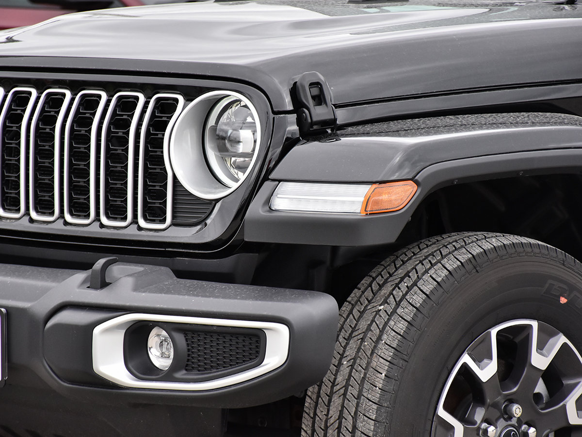 2025 Jeep WRANGLER SPORT S-4