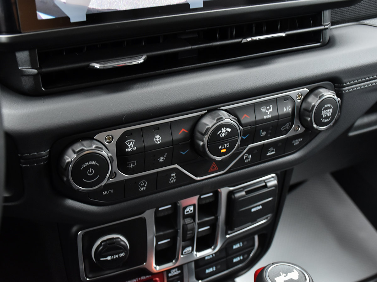 2026 Jeep Wrangler 4-Door RUBICON-17