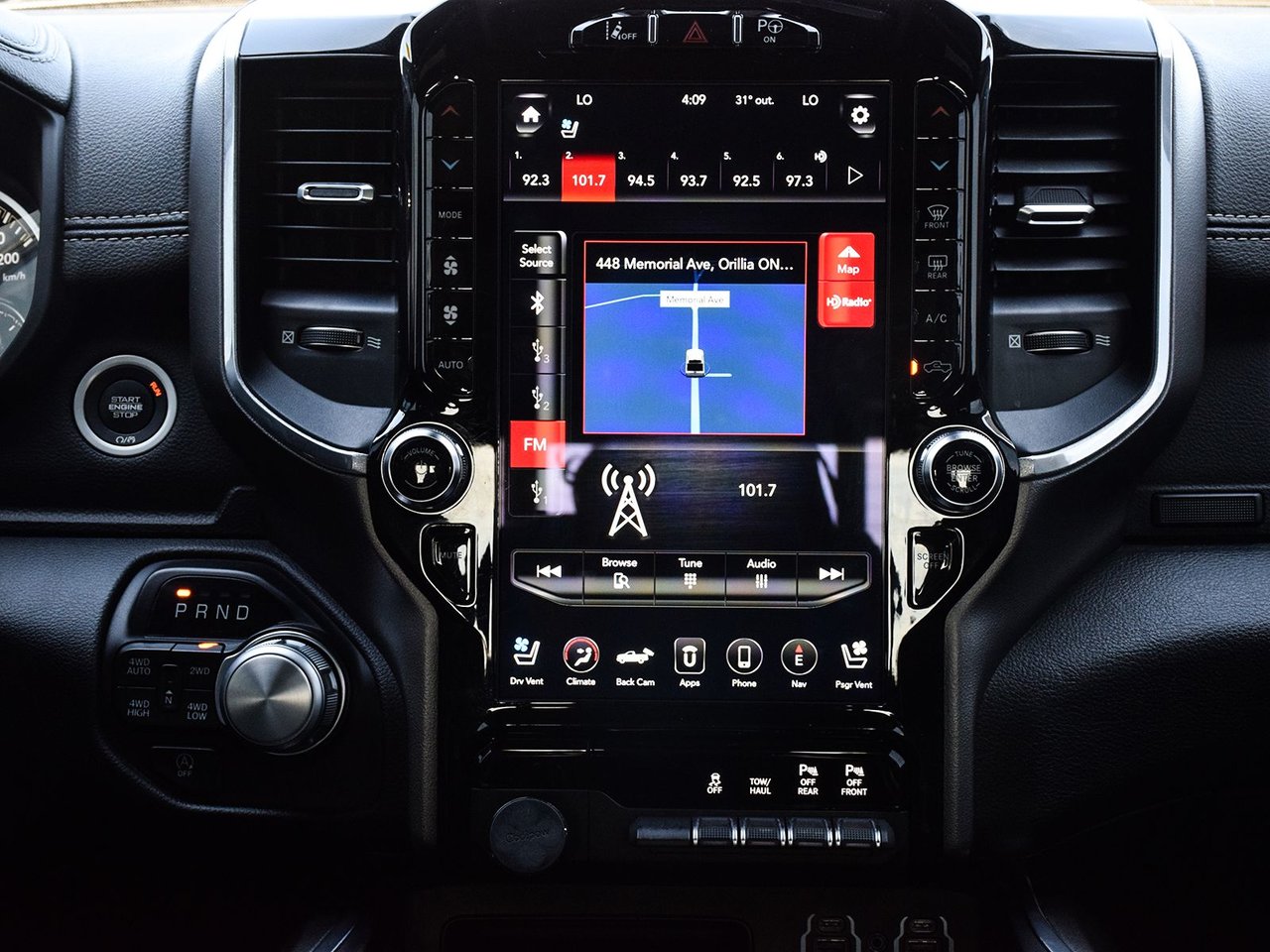 2020 Ram 1500 Laramie-17