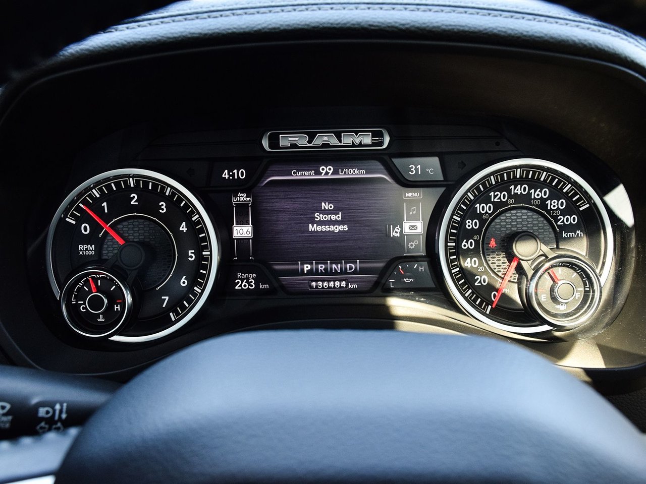 2020 Ram 1500 Laramie-23