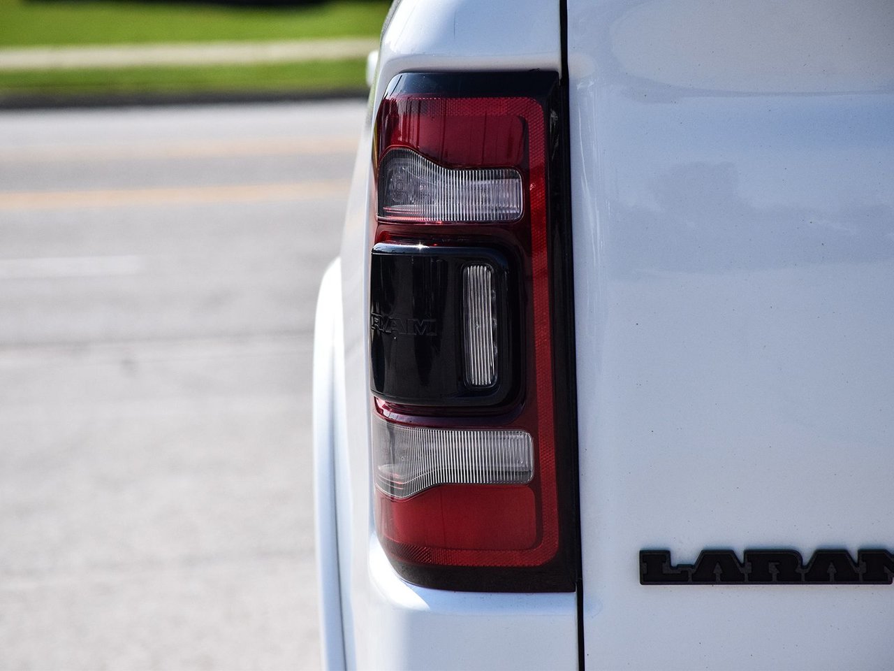 2020 Ram 1500 Laramie-6