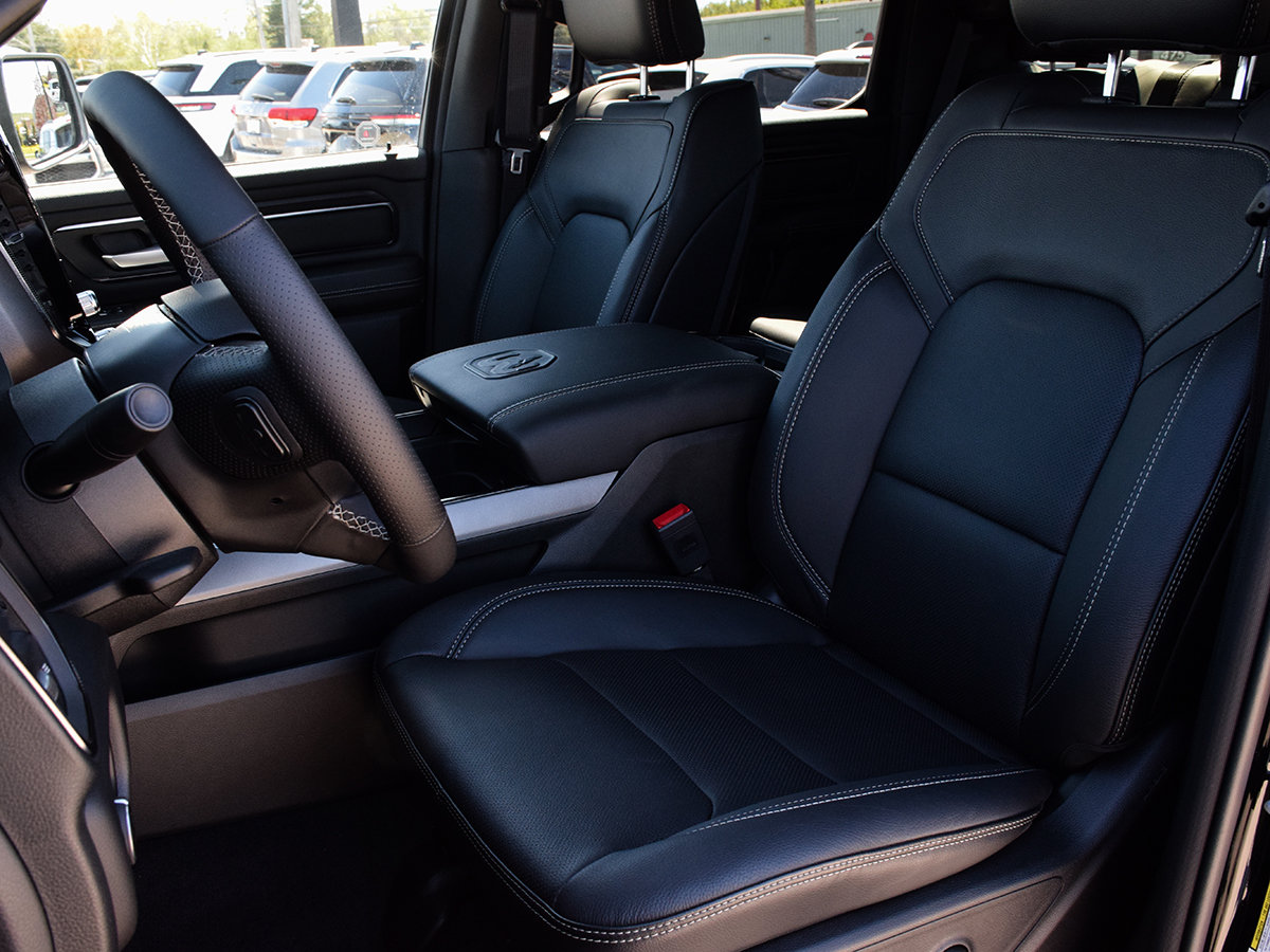 2026 Ram 1500 SPORT-11
