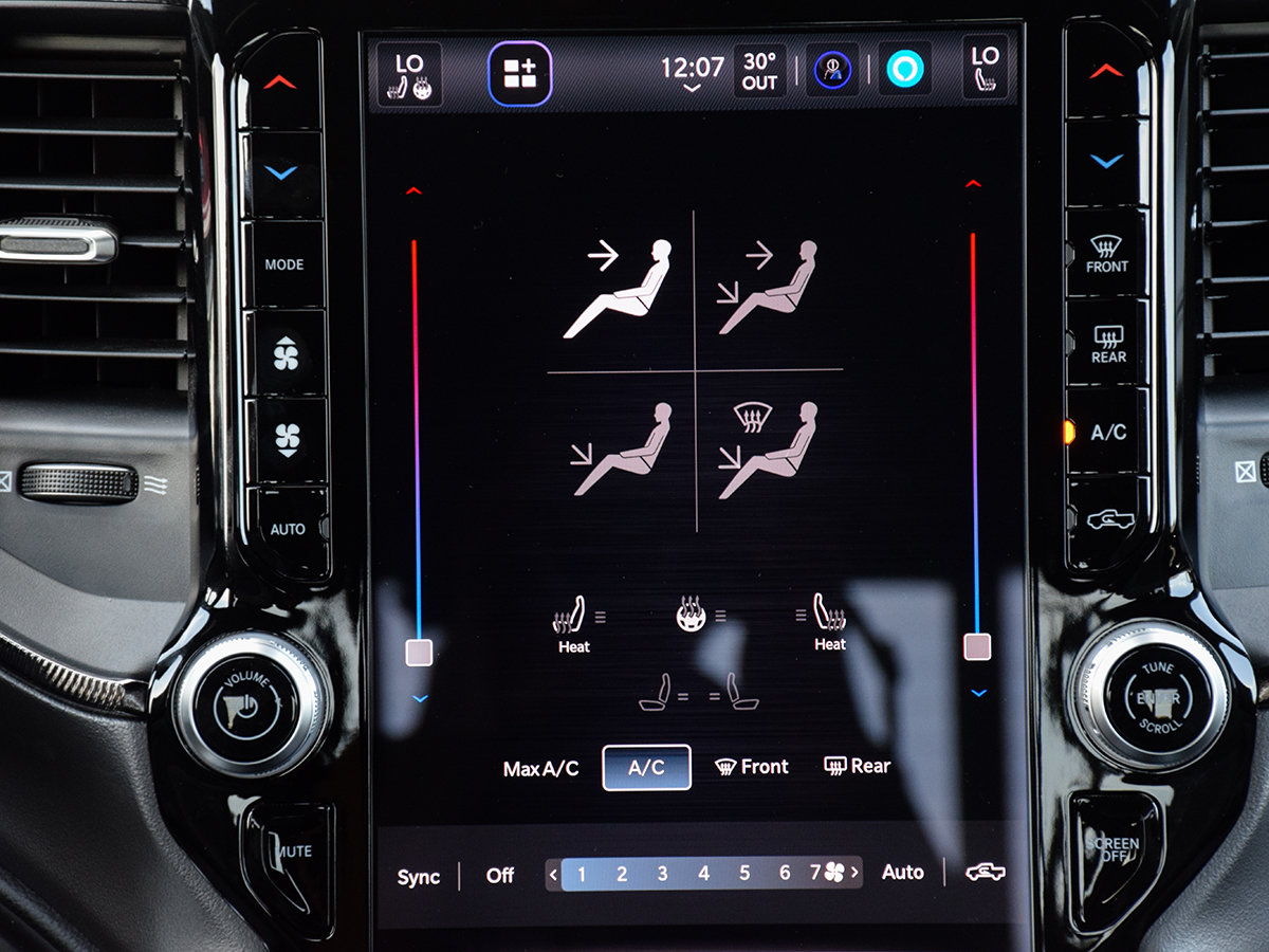 2026 Ram 1500 SPORT-18