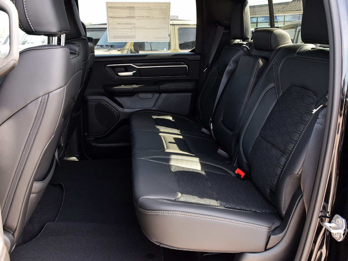 2026 Ram 1500 SPORT-11