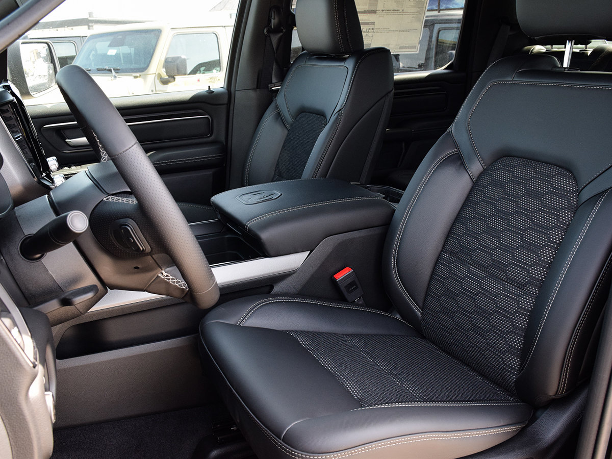 2026 Ram 1500 SPORT-10