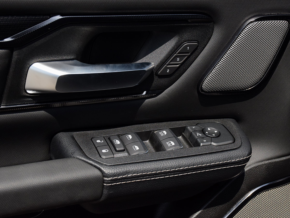 2026 Ram 1500 SPORT-8