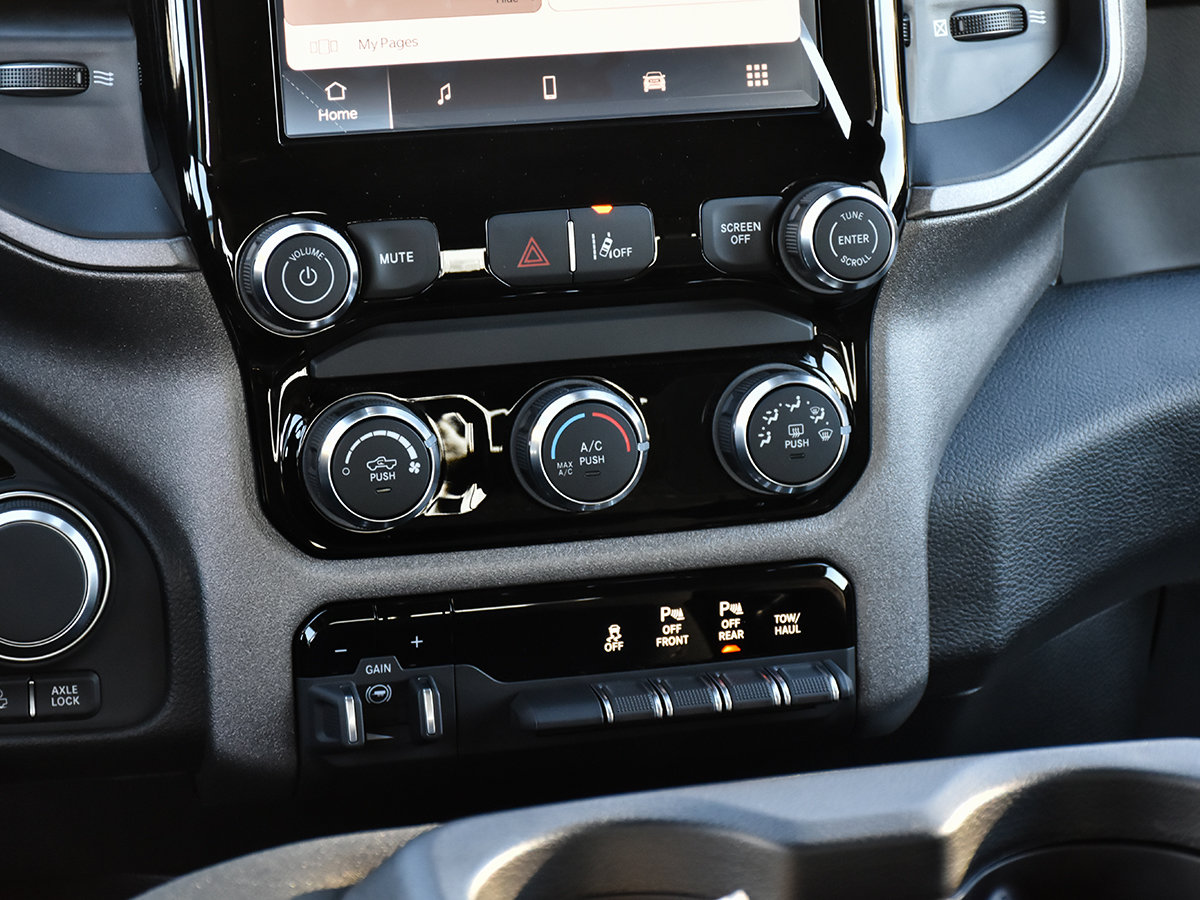 2026 Ram 1500 WARLOCK-18