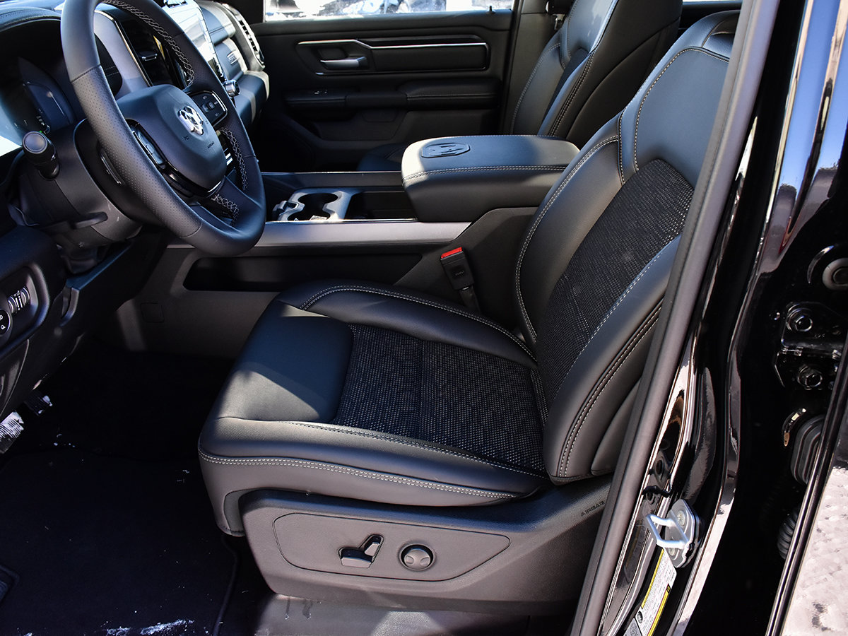 2026 Ram 1500 SPORT-10