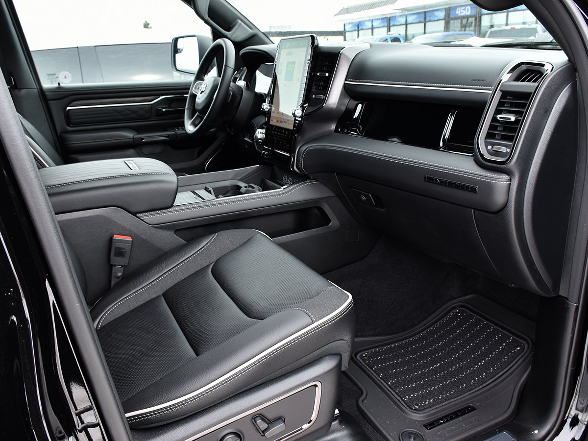 2026 Ram 1500 LIMITED-24