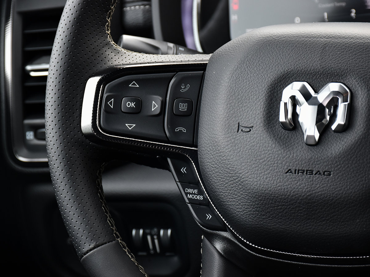 2026 Ram 1500 SPORT-17