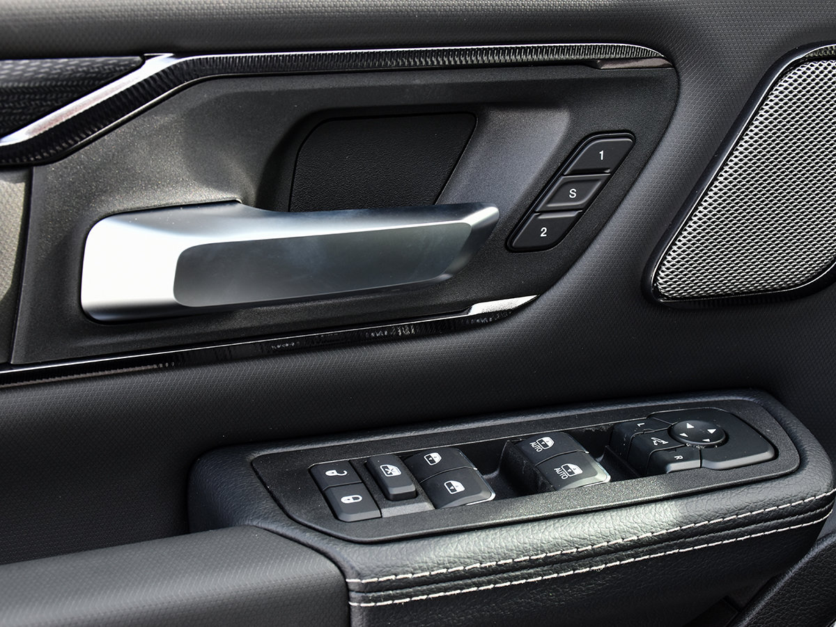 2026 Ram 1500 SPORT-12
