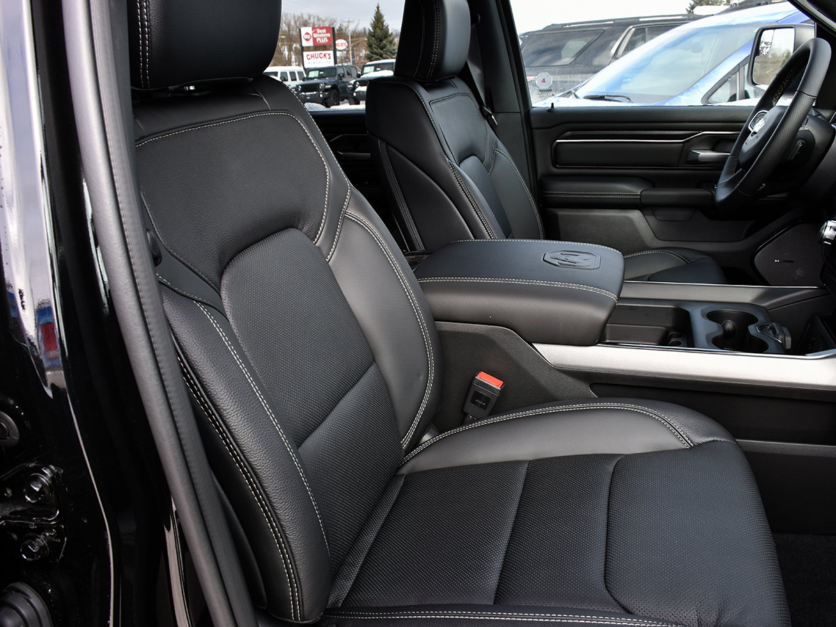 2026 Ram 1500 SPORT-25