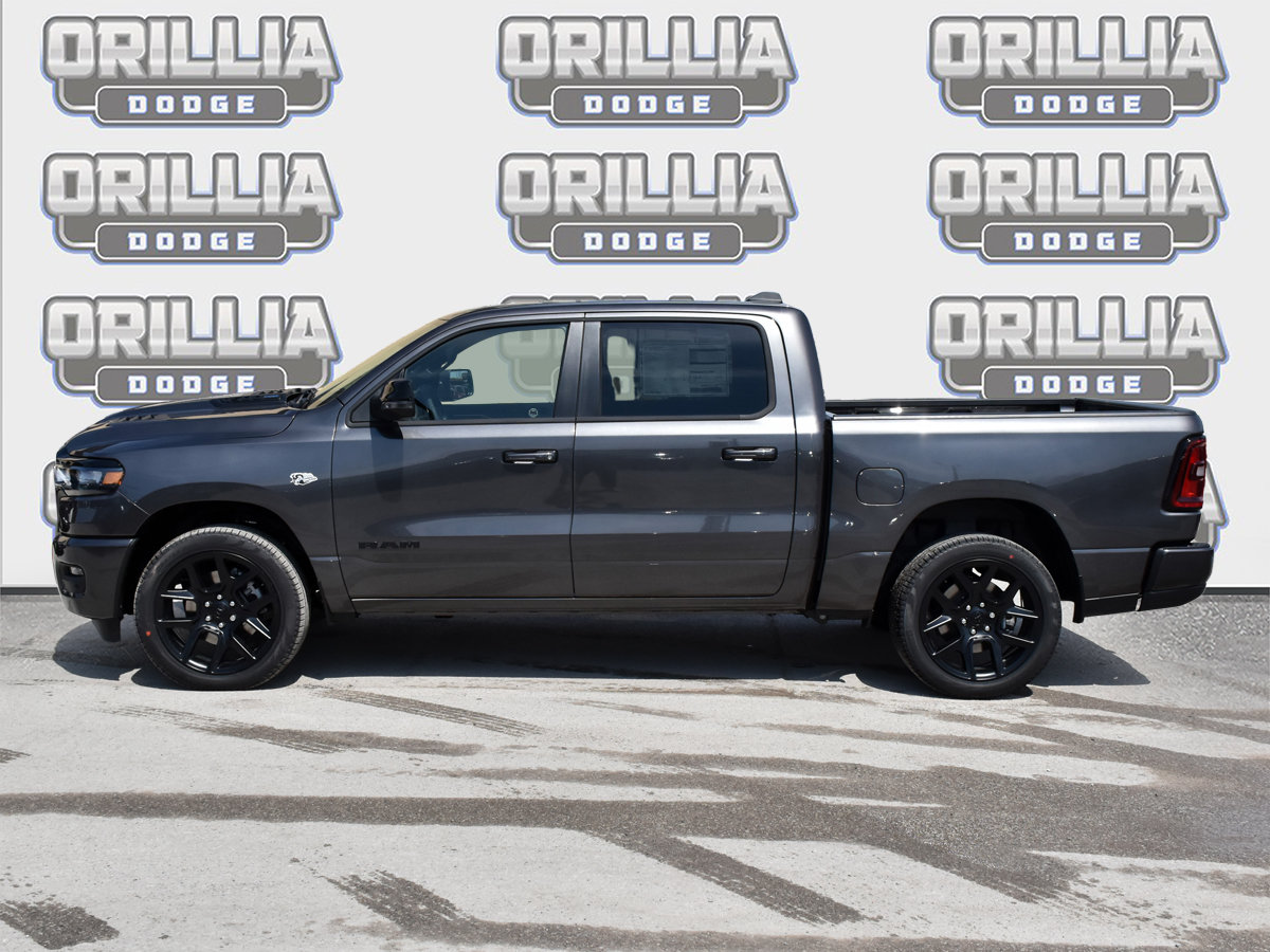 2026 Ram 1500 SPORT-2