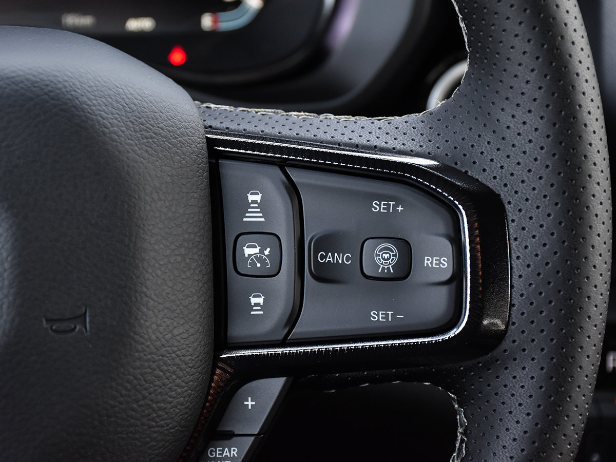 2026 Ram 1500 SPORT-25