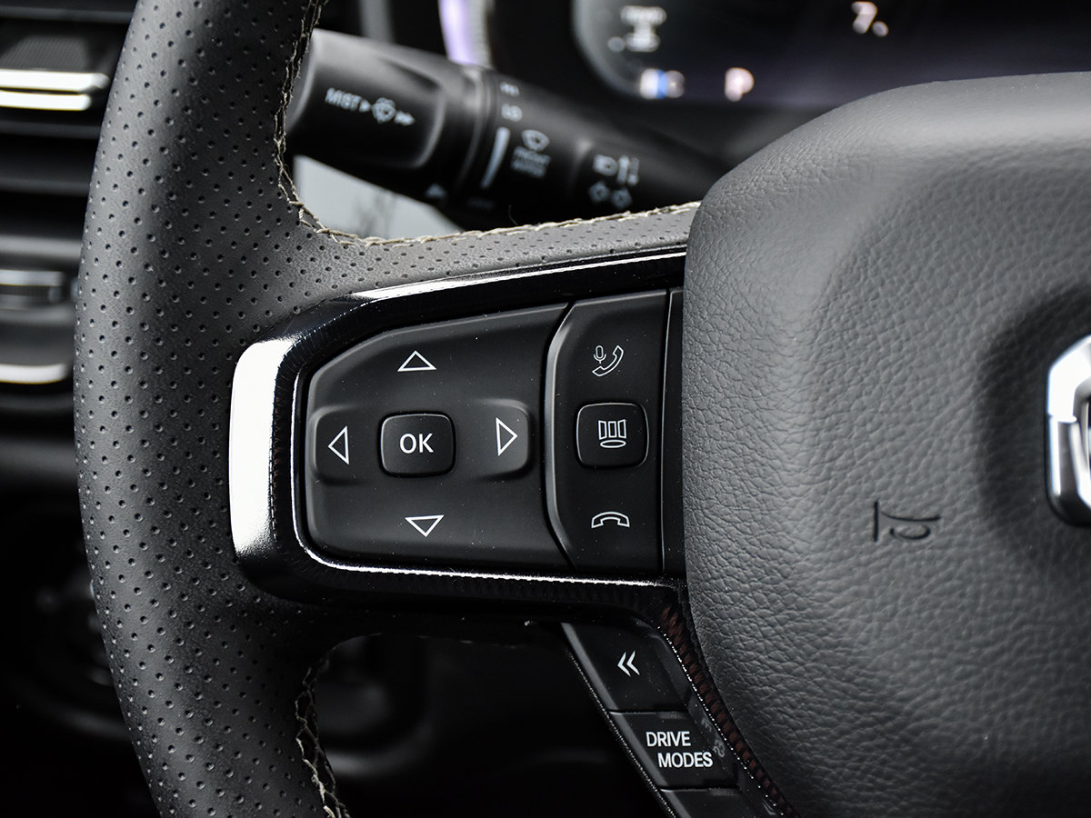 2026 Ram 1500 SPORT-23