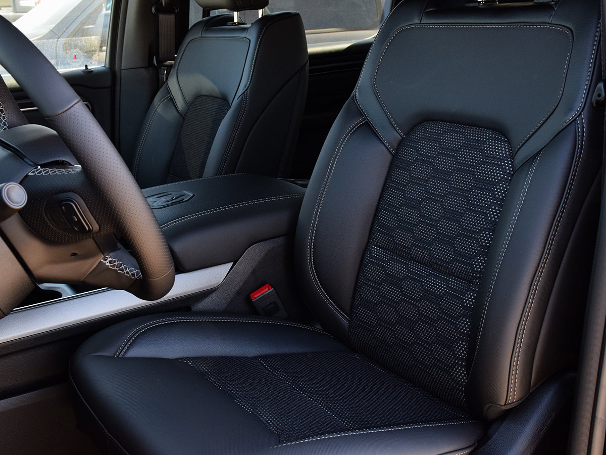 2026 Ram 1500 SPORT-11
