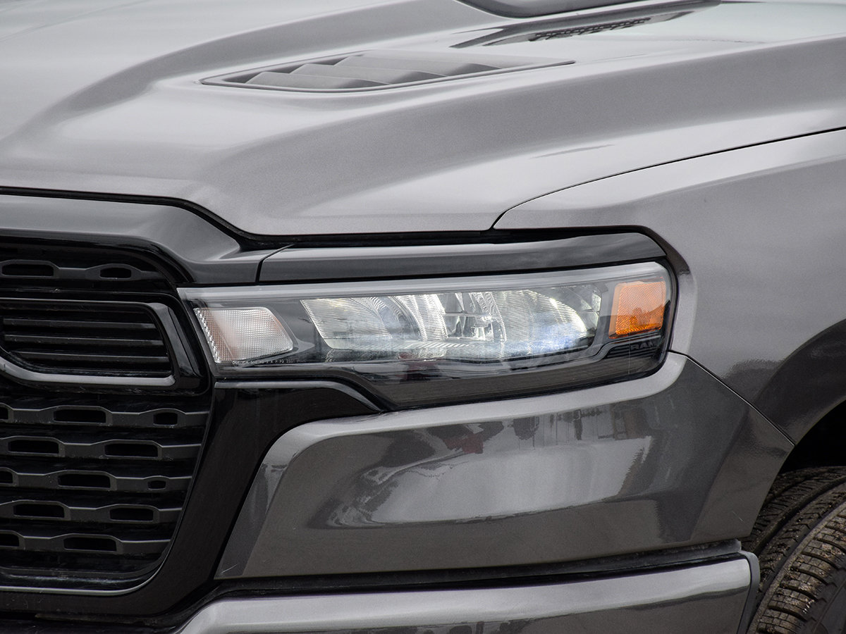 2026 Ram 1500 SPORT-4