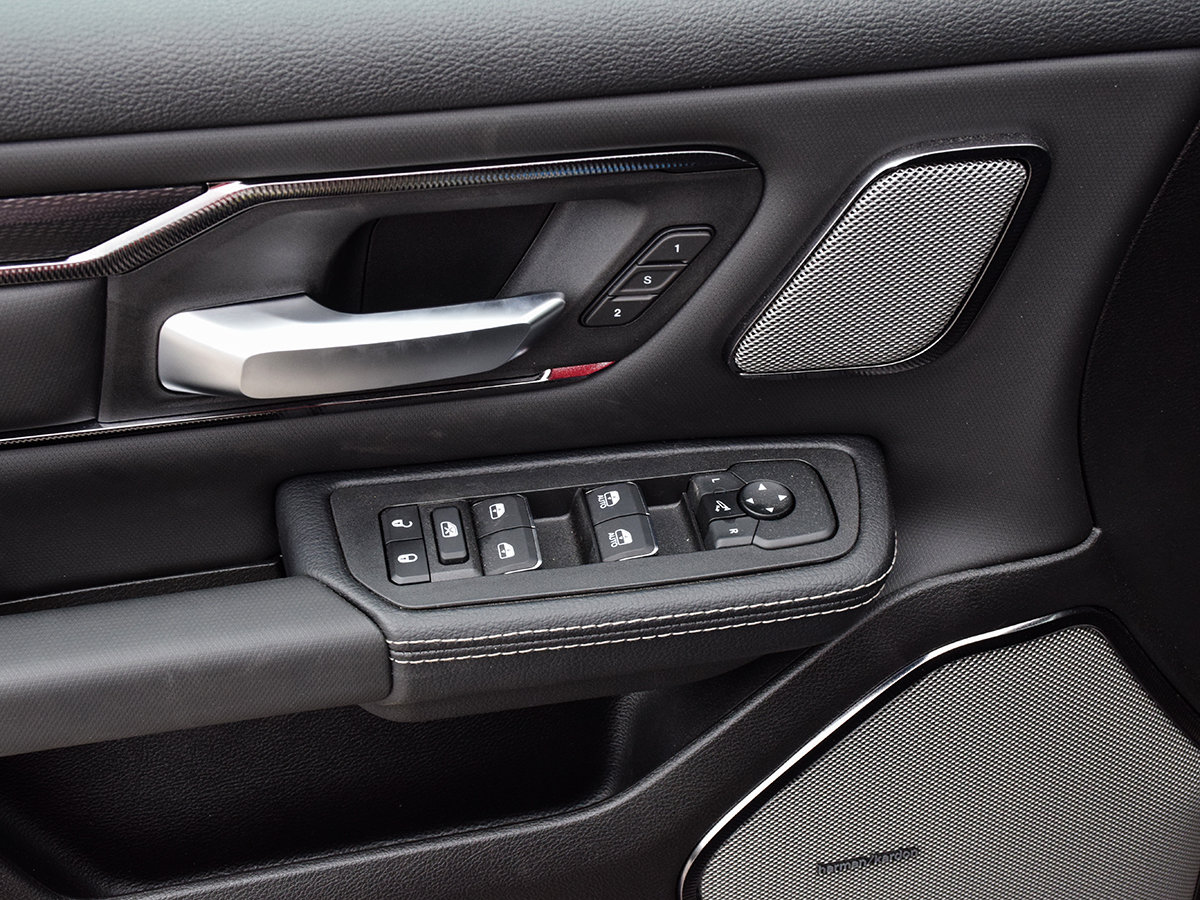 2026 Ram 1500 SPORT-8