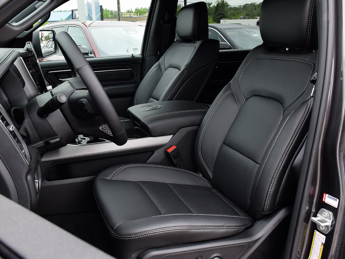 2026 Ram 1500 SPORT-10