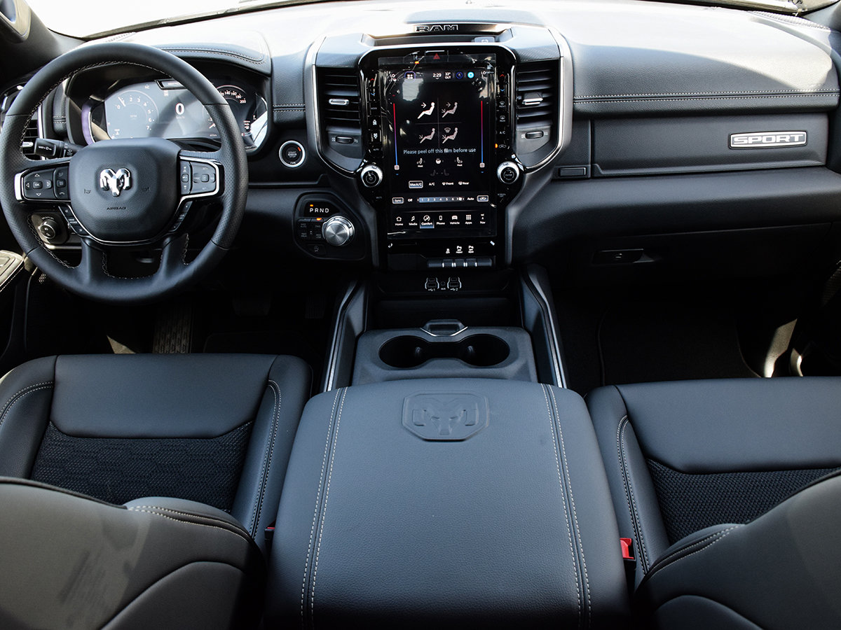 2026 Ram 1500 SPORT-12