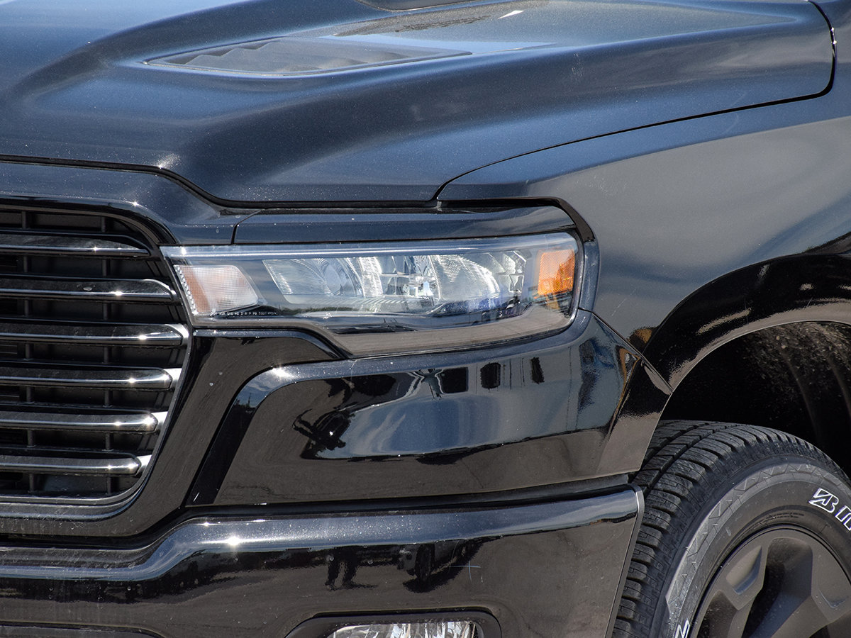 2026 Ram 1500 SPORT-4