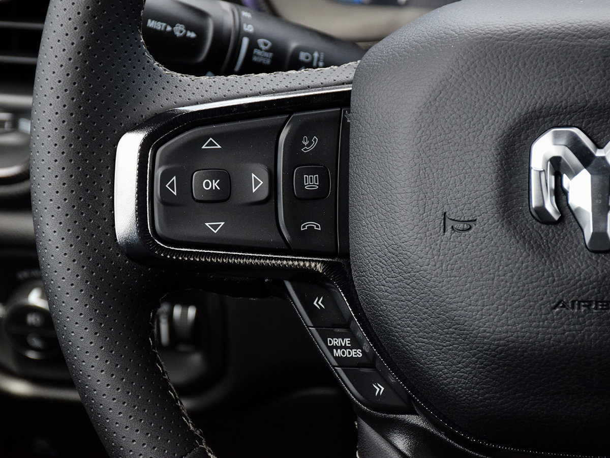 2026 Ram 1500 SPORT-14