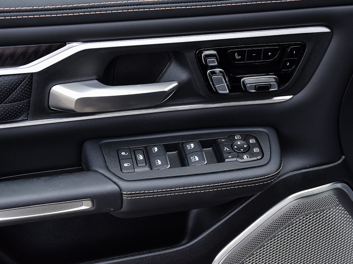 2026 Ram 1500 TUNGSTEN-8