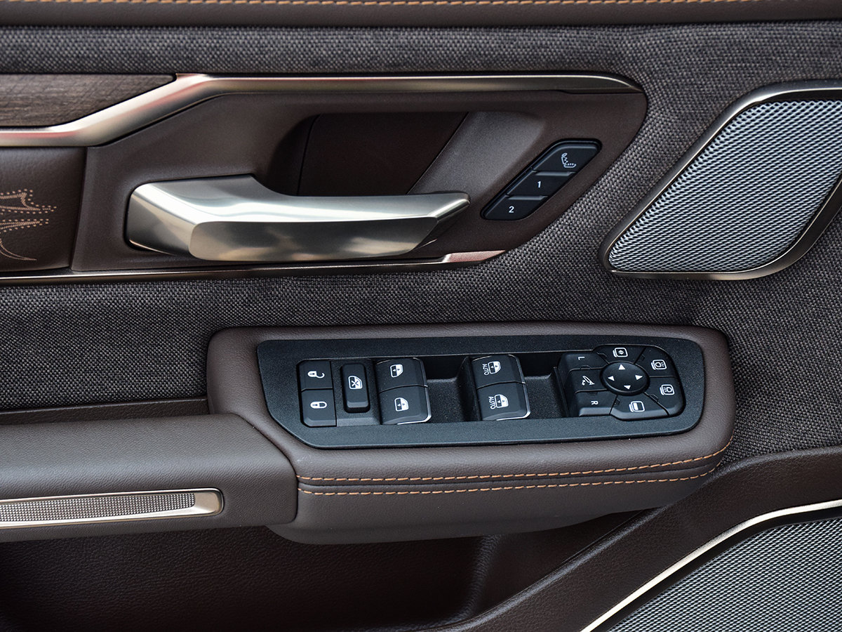 2026 Ram 1500 LONGHORN-8