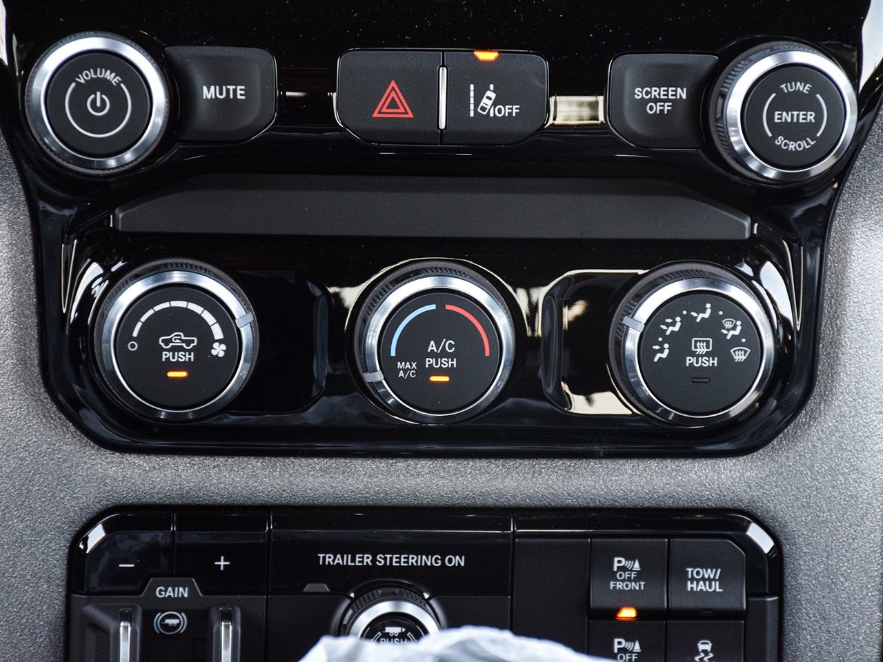 2026 Ram 1500 Warlock-18