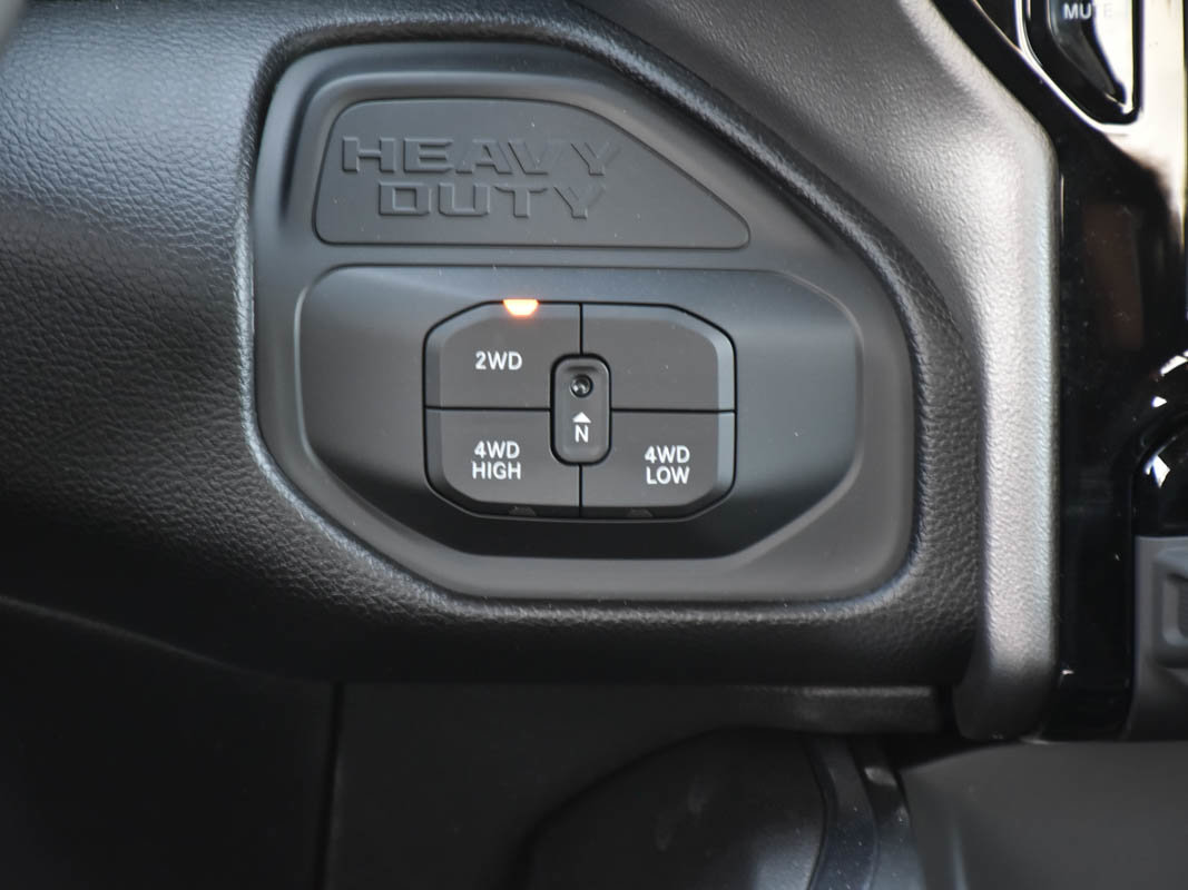 2026 Ram 2500 BIG HORN-21