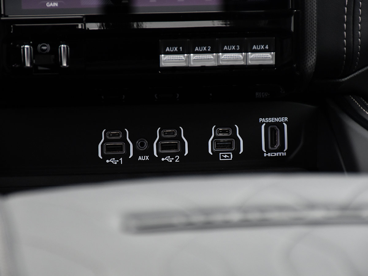 2026 Ram 3500 LIMITED-17