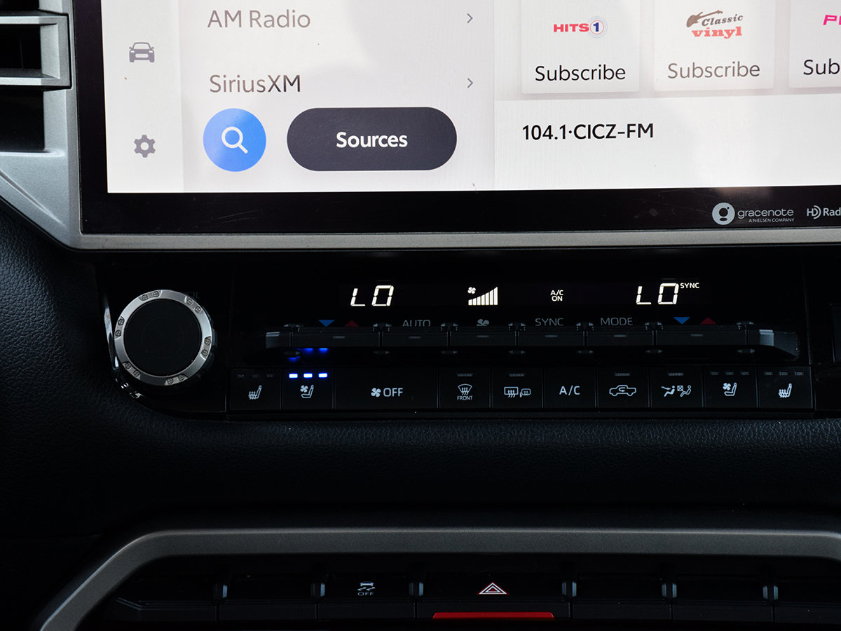 2022 Toyota TUNDRA LIMITED HYBRID-17