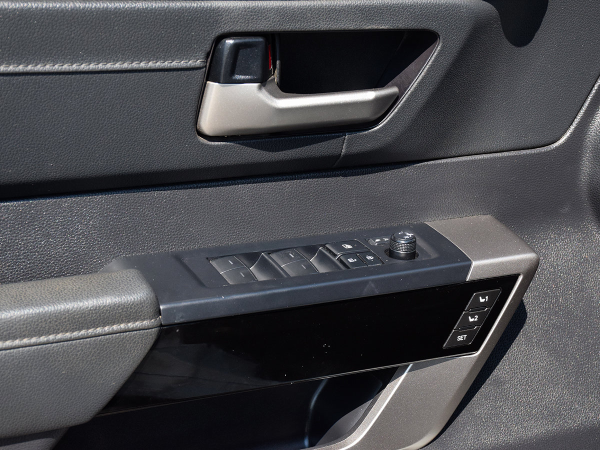 2022 Toyota TUNDRA LIMITED HYBRID-7