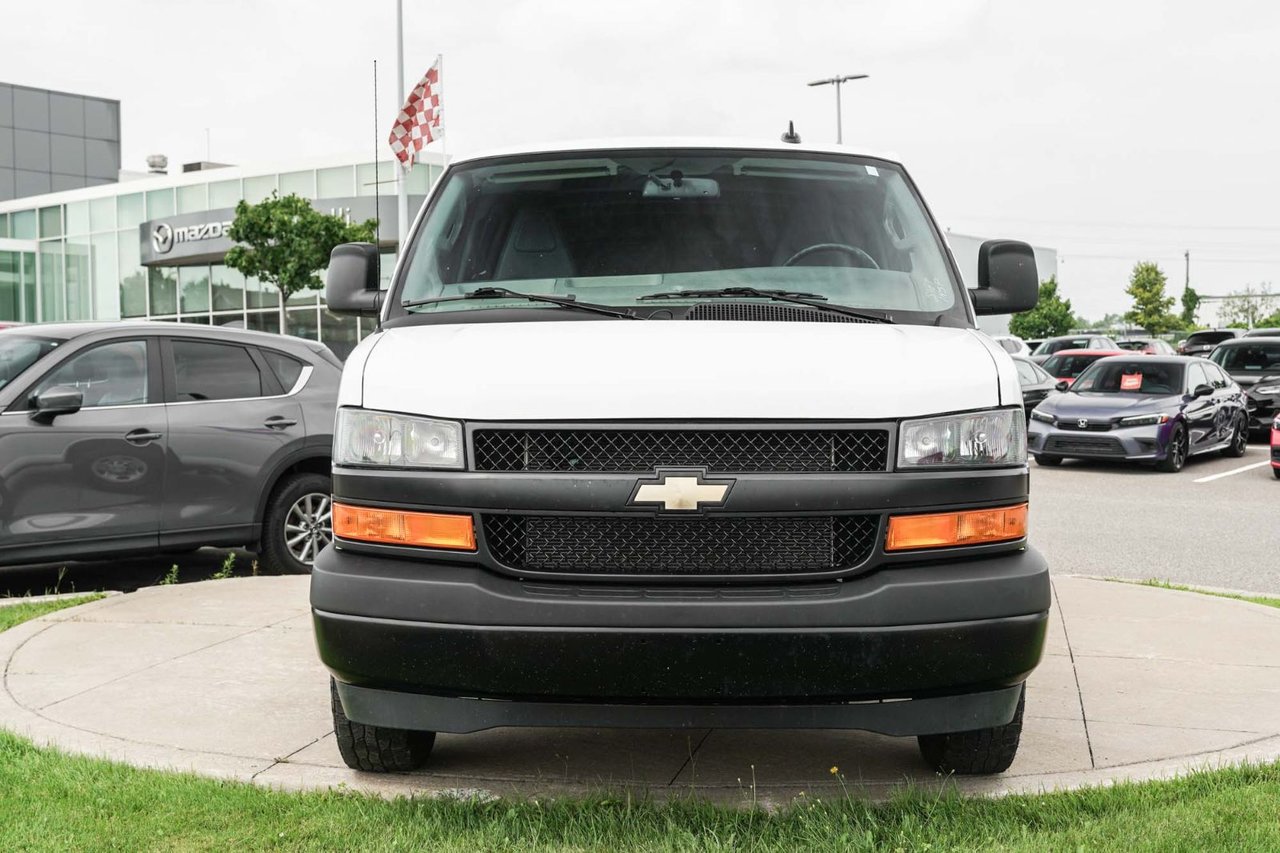 2024 Chevrolet Express Cargo