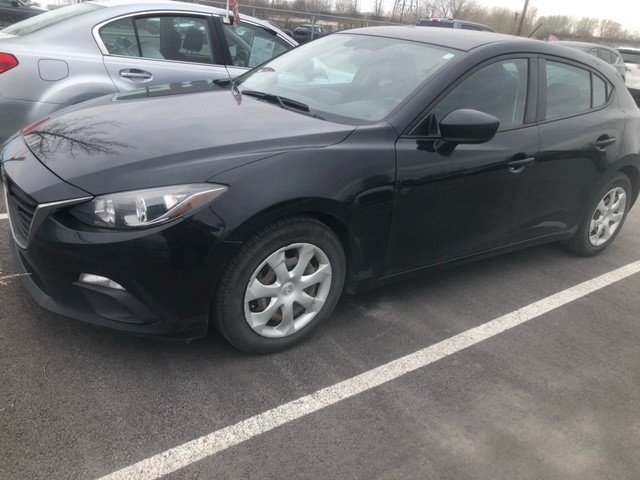2016 Mazda MAZDA3 i Sport Hatchback