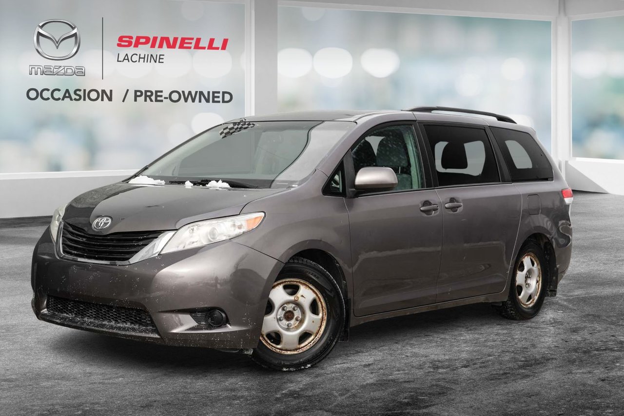 2013 Toyota Sienna LE 7-Passenger