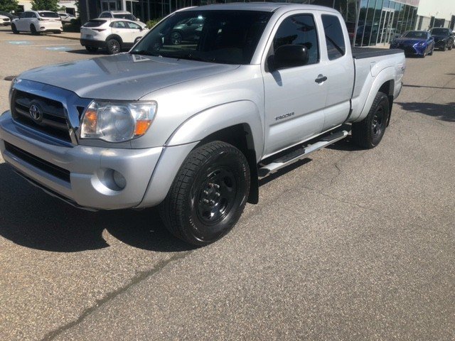 Silver Streak Mica 2009 Toyota Tacoma Pickup Truck Four-Wheel Drive Automatic