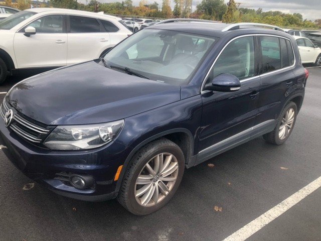 Night Blue Metallic 2017 Volkswagen Tiguan SUV / Crossover Automatic