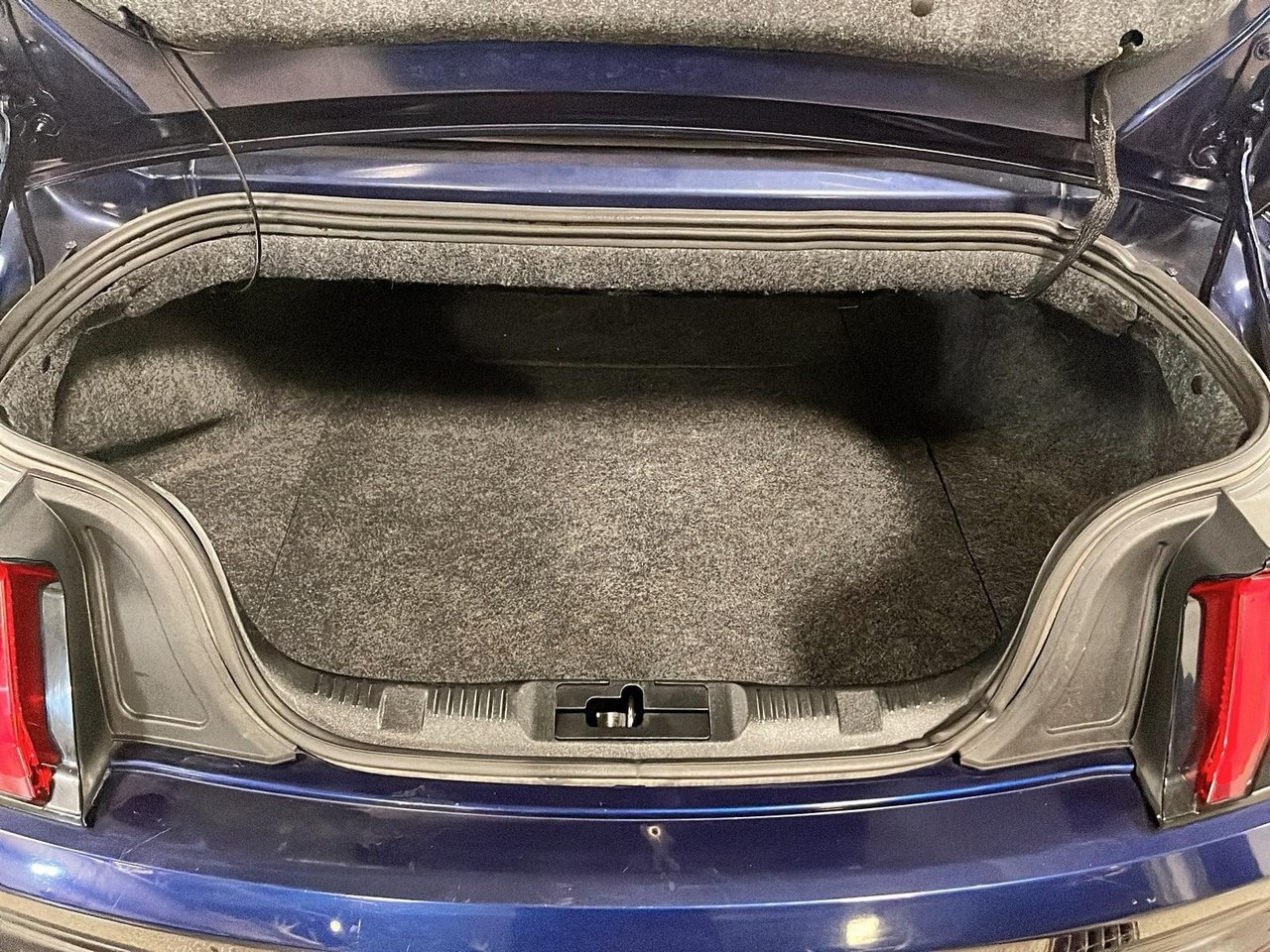 2019 Ford Mustang Convertible EcoBoost Manuelle-8