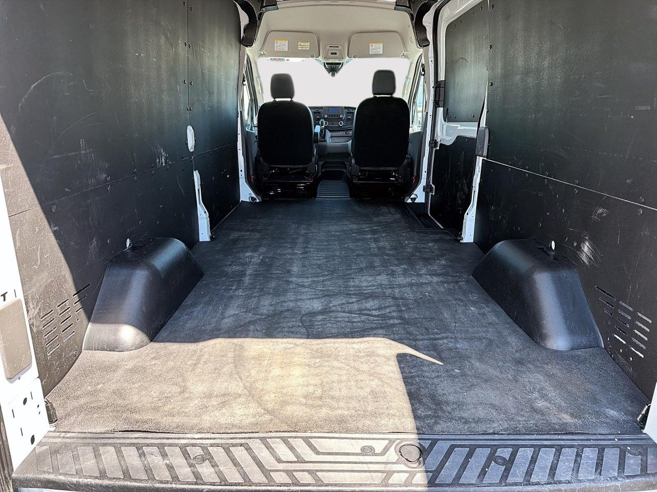 Ford Transit Cargo Van T-250 cargo 148'' 2025-5