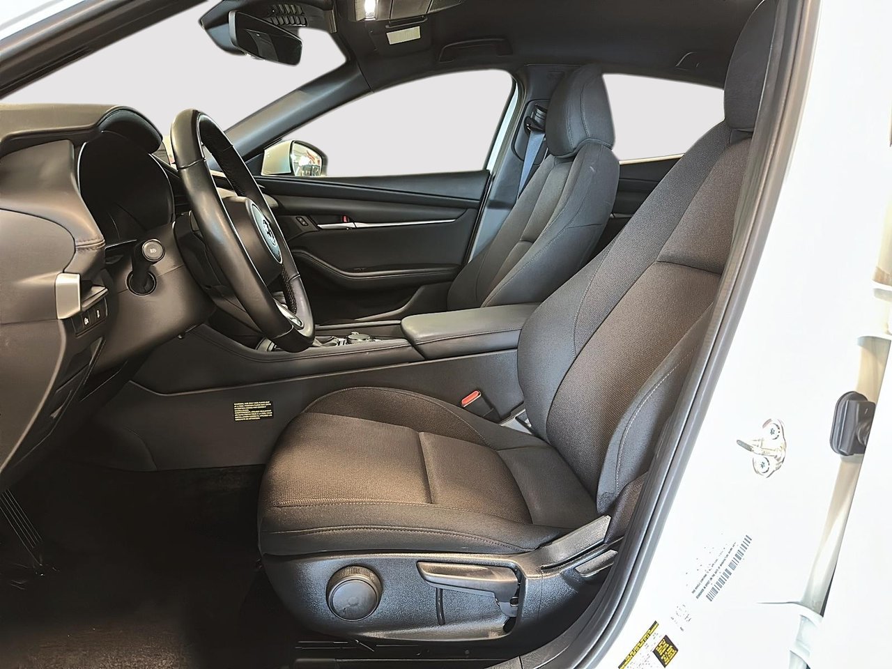 2025 Mazda 3 Sport GS-8