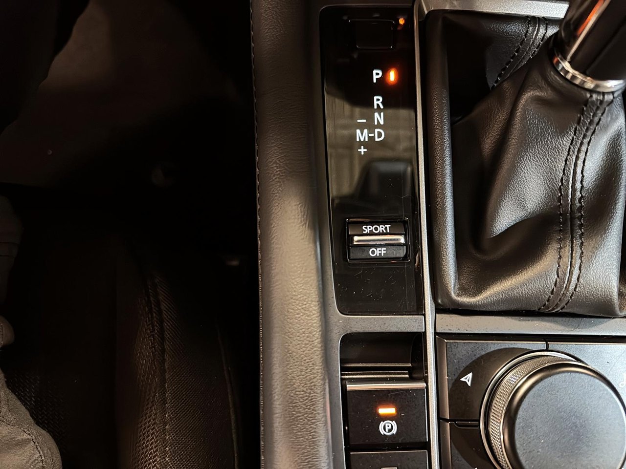 Mazda 3 GS AWD 2022-15