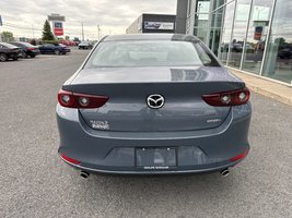 Mazda 3 GS 2025-10